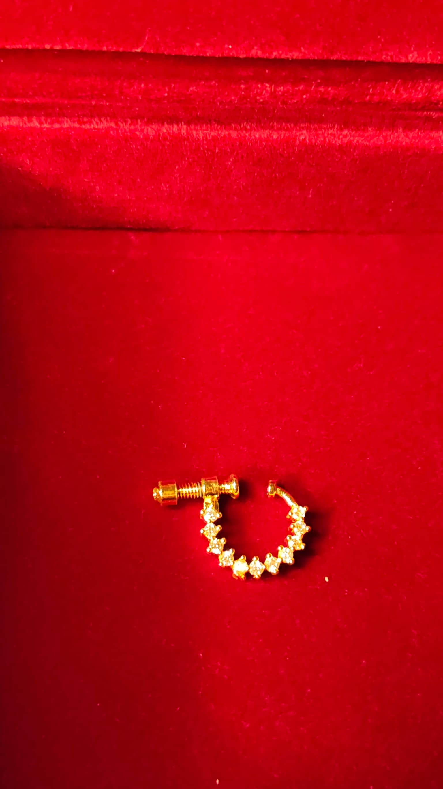 Sparkling nose ring with velvet box thumbnail 6