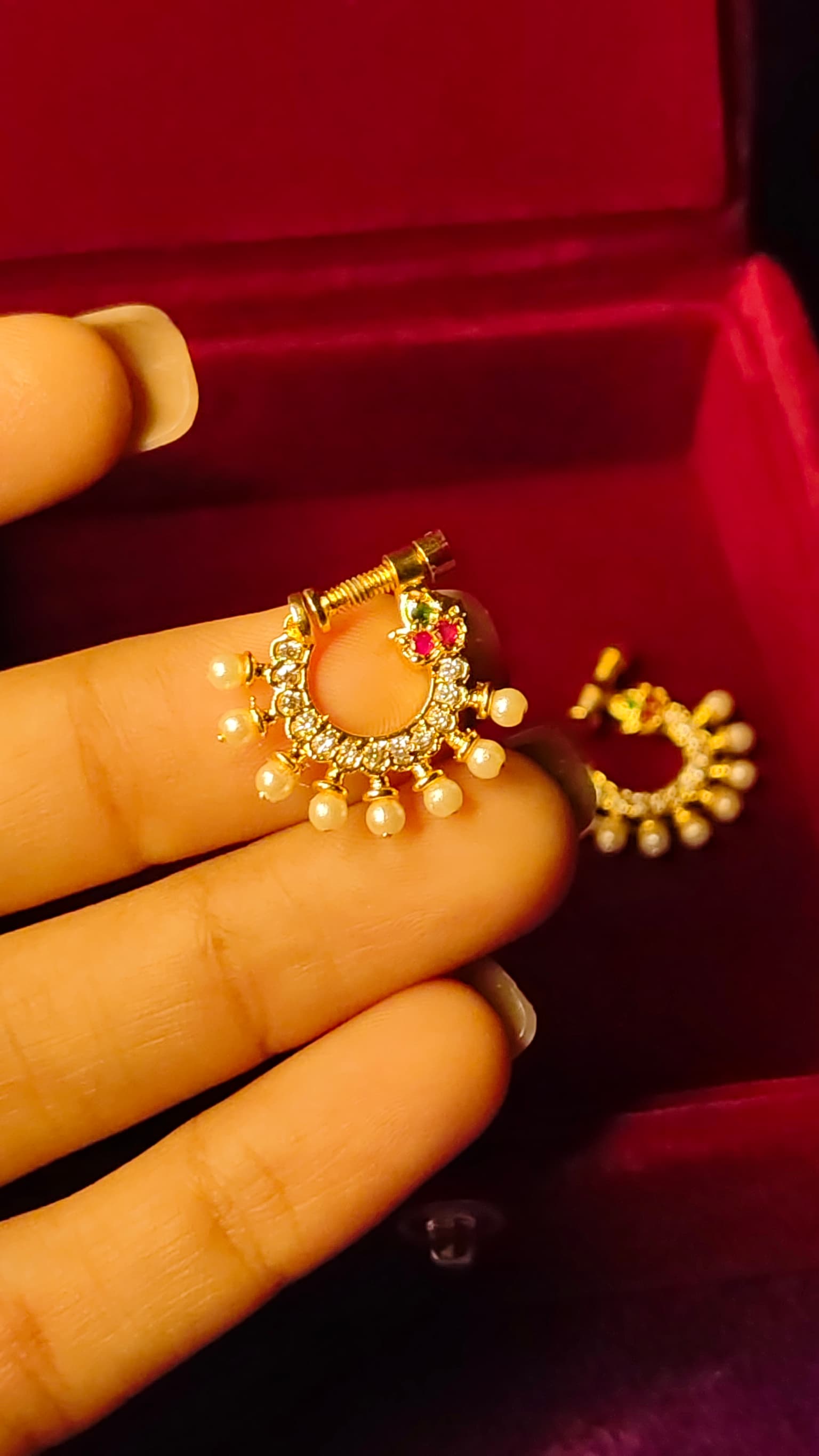 Sparkle Pearly Nose Ring With Velvet Box thumbnail 3