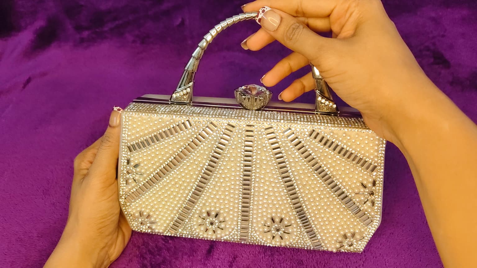 Regal Pearl Clutch - Image 1