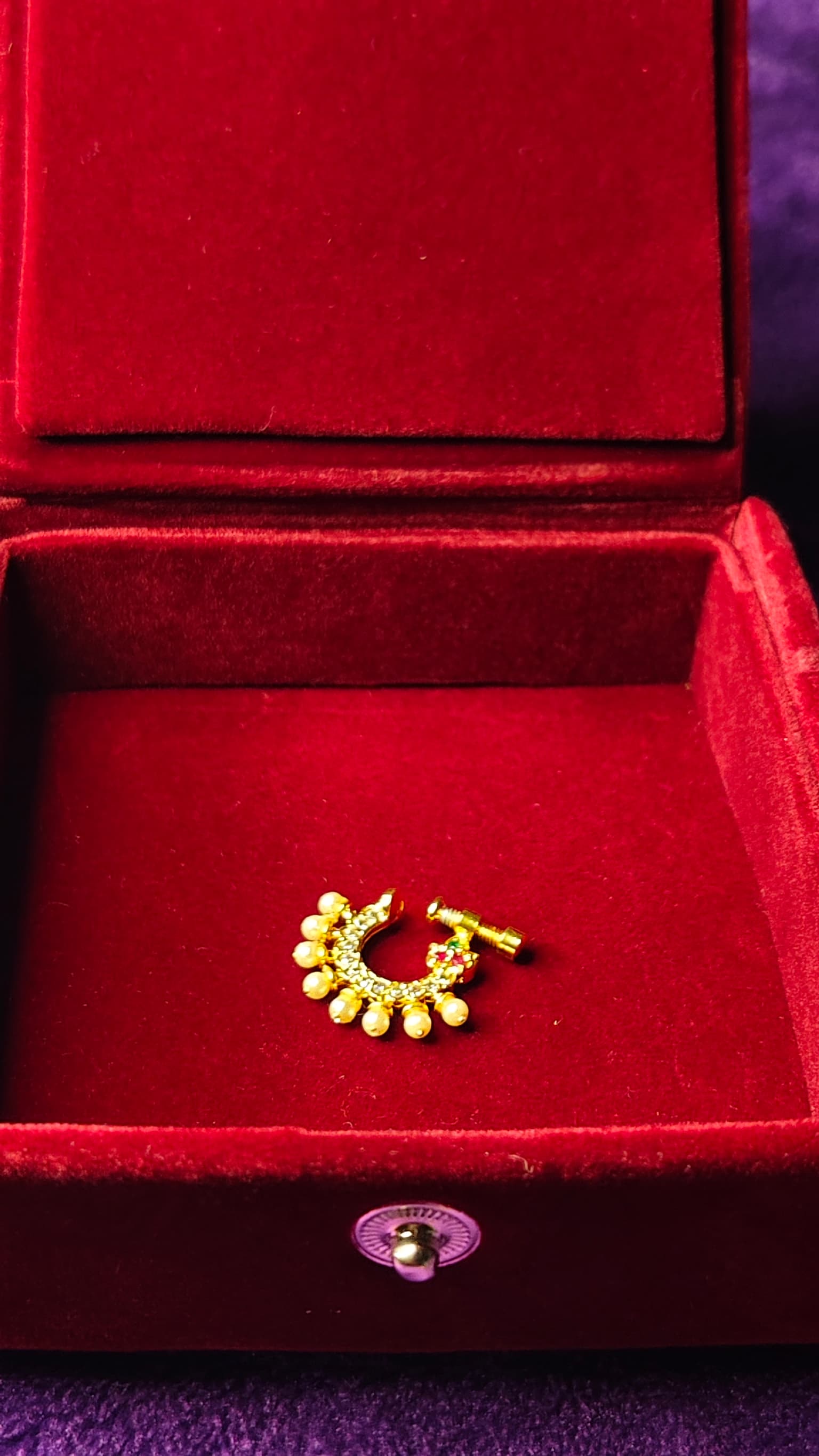 Sparkle Pearly Nose Ring With Velvet Box thumbnail 5