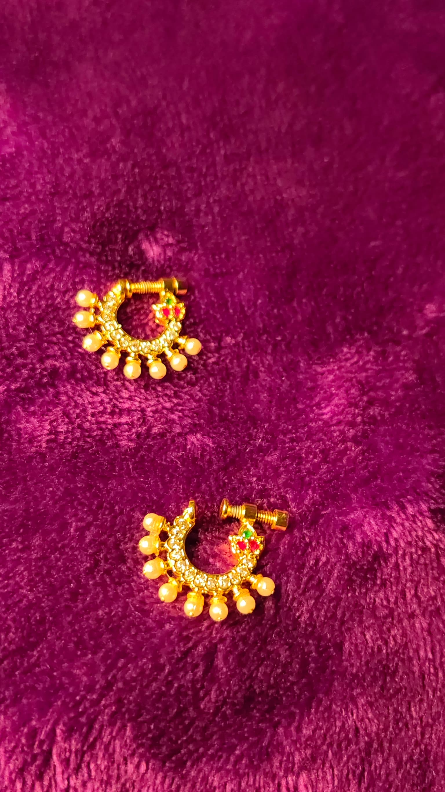 Sparkle Pearly Nose Ring With Velvet Box thumbnail 4